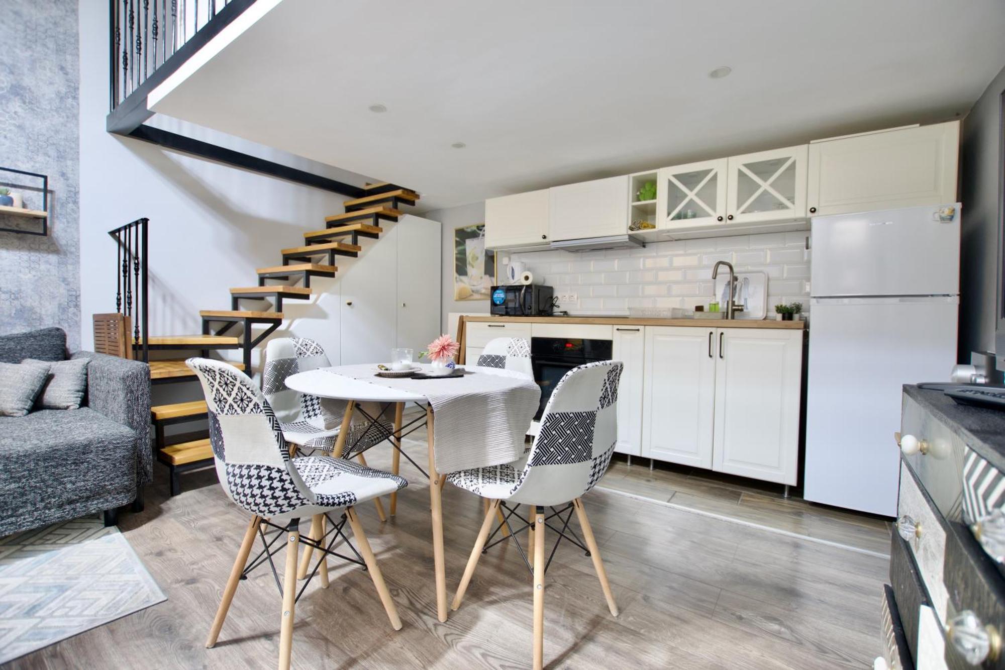 Studio Apartment By Hi5- Rozsa Street Budapest Bagian luar foto